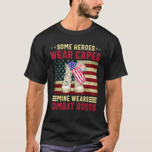 T-shirt Certains Héros portent des caps miens portent des