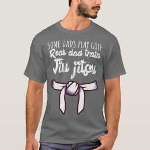T-shirt Certains pères jouent au golf Real papa train jiuj