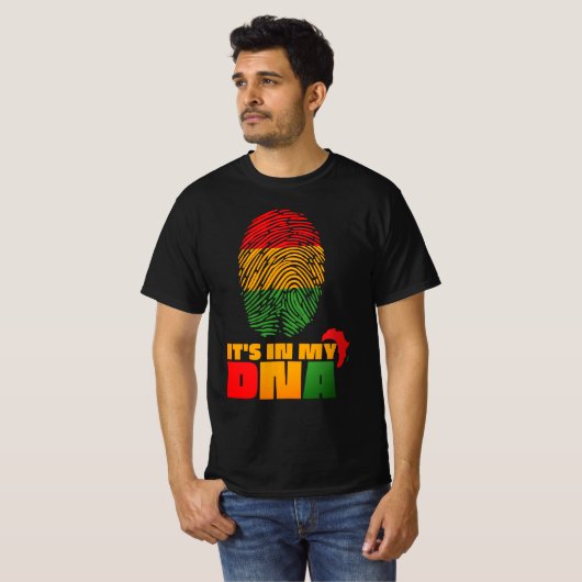 T-shirt C'est dans mon ADN drapeau africain Mois de l'hist (Devant entier)