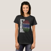 T-shirt C'est dans mon Adn Gambie Graphic Pour les Hommes  (Devant entier)
