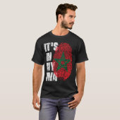 T-shirt C'EST DANS MON ADN Maroc Drapeau Drapeau Cadeau Fi (Devant entier)
