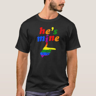 T-shirt C'est le Gay pride de jumelage avec moi qui pointe