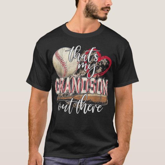 T-shirt C'est ma grand-mère de baseball là-bas (Devant)