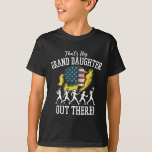 T-shirt Cest ma petite-fille là-bas qui va adorer pépé