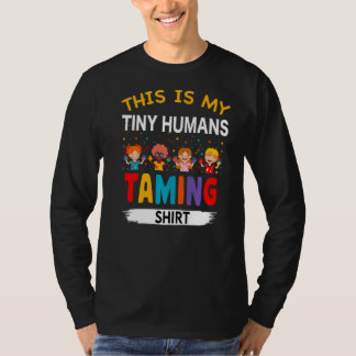 T-shirt C'Est Mon Petit Humain Qui Donne Du Thé À La Garde