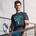 T-shirt C'est Racket Science Funny Padel Tennis<br><div class="desc">Montrez votre amour pour jouer au padel avec ce drôle de tee graphique. Il présente le slogan IT IS RACKET SCIENCE en lettres crème et turquoises au-dessus d'une illustration d'une raquette de tennis et de balles.</div>