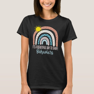 T-shirt C'est une belle journée pour façonner les comporte