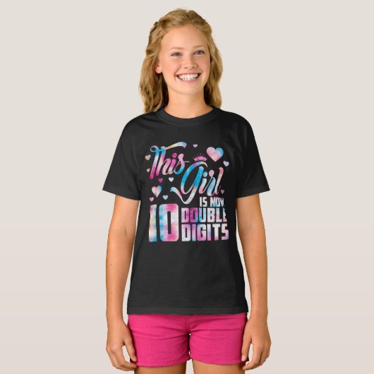 T-shirt Cette fille est maintenant 10 chiffres doubles 10e (Devant entier)
