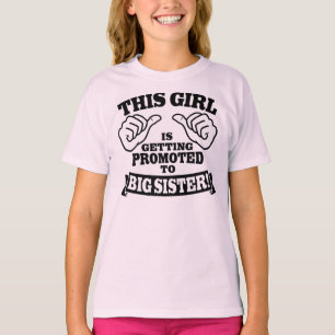 T-shirt Cette fille obtient a favorisé à la grande soeur