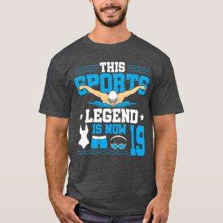 T-shirt Cette légende du sport a maintenant 19 nageant 19