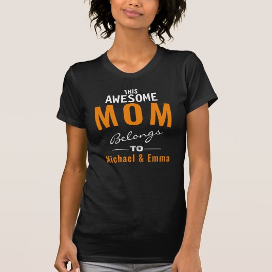 T-shirt Cette Maman Impressionnante Appartient À Ajouter D (Devant)
