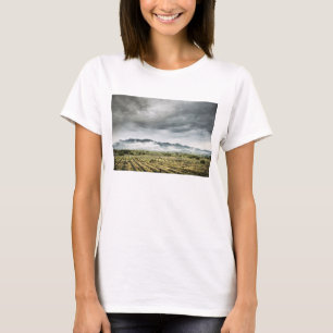 T-shirt Champs ruraux de culture sous le ciel nuageux