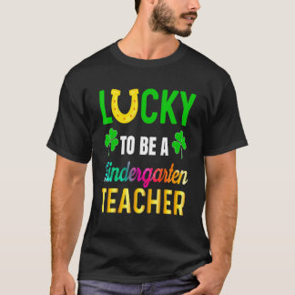 T-shirt Chanceux d'être un professeur de maternelle Saint