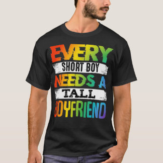 T-shirt Chaque petit garçon a besoin d'un grand ami LGBT V