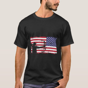 T-shirt Chasse aux seins Drapeau américain Tir à l'arc Amo