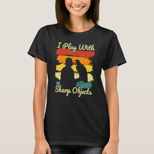 T-shirt Chasse De Falcon Je Joue Avec Des Objets Sharp Pou (Devant)