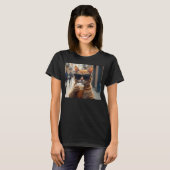 T-shirt Chat buvant du café dans une rue (Devant entier)