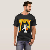 T-shirt chat Buvant une Boisson Orange de Manière Cool (Devant entier)