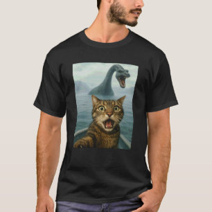 T-shirt Chat de selfie effrayé poursuivi par Nessie le mon