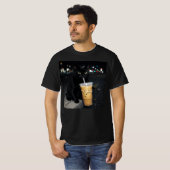 T-shirt Chat noir buvant un café glacé (Devant entier)