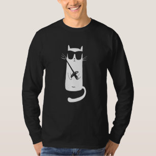 T-shirt Chat porter des lunettes de soleil clôtures