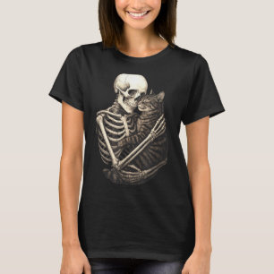 T-shirt Chat qui étreint un squelette Halloween Amateur de