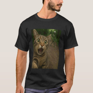 T-shirt Chat selfie drôle d'alien martien en arrière-plan