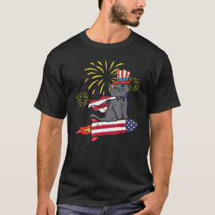 T-shirt Chat sur notre drapeau fusée mignon 4 juillet homm