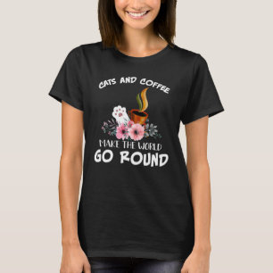 T-shirt Chats Et Café Font Le Monde Entoure Kitty