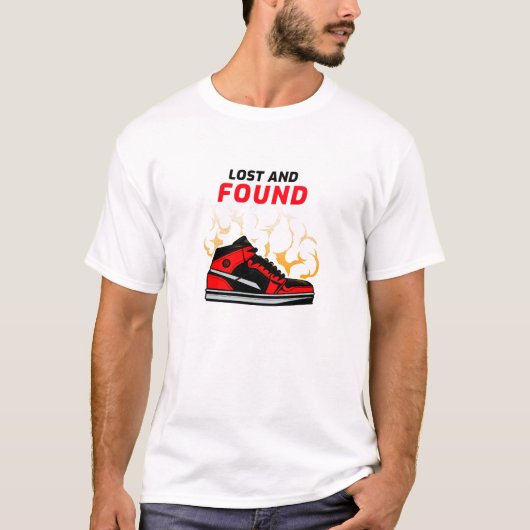 T-shirt Chaussure de basket-ball perdue et trouvée (Devant)