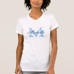 T-shirt Chemise de femme de ménage monogramme personnalisé<br><div class="desc">T-shirts monogramme personnalisés | bleu marine et blanc. Tee - shirts monogrammes avec nom personnalisé dans un texte de script élégant. Personnalisez pour les demoiselles d'honneur, fille de fleurs, femme d'honneur, matron d'honneur, mère de la mariée, etc. Idée sympa pour la fête de mariage, la douche nuptiale et la fête...</div>