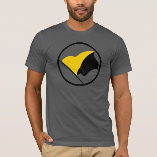 T-shirt Chemises de drapeau d'AnCap (Devant)
