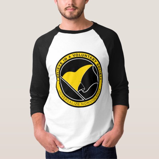 T-shirt Chemises de drapeau d'AnCap (Devant)