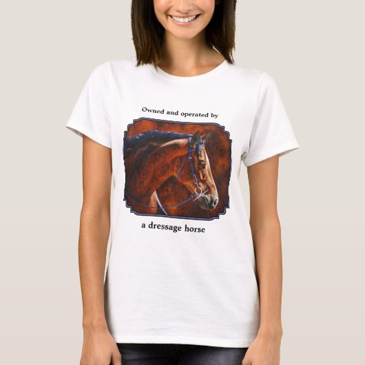 T-shirt Cheval de dressage de la baie Hanoverian (Devant)