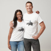 T-shirt Chevalier médiéval en armure chevauchant une joute (Unisexe)