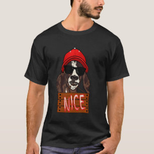 T-shirt Chèvre Drôle Portant Un Casquette Et Des Lunettes