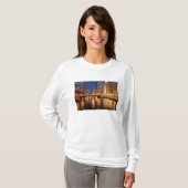 T-shirt Chicago, Illinois, Skyline et Chicago River au 2 (Devant entier)