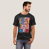 T-shirt Chien à drapeau de la boîte Merica 4 juillet à chi (Devant entier)