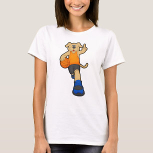 T-shirt Chien comme joueur de basket-ball avec basket-ball