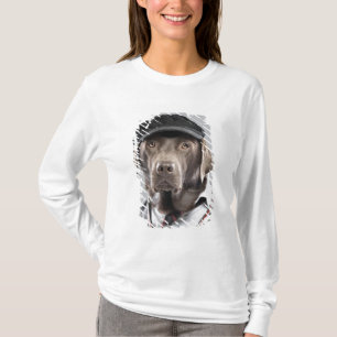 T-shirt Chien dans le chandail et le casquette
