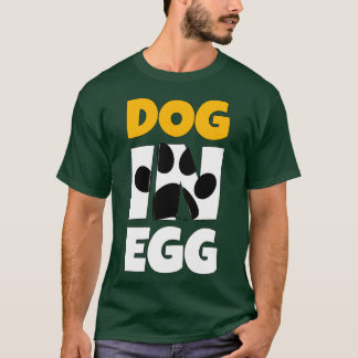 T-shirt chien dans les chiots à oeufs