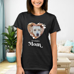 T-shirt Chien MOM Personnaliser Amoureux des chiens Coeur<br><div class="desc">Maman de chien ... Surprenez votre maman de chien préférée cette Fête des Mères, Noël ou son anniversaire avec ce super mignon t-shirt personnalisé photo animal de compagnie. Customisez cette chemise de maman chien avec les photos préférées de votre chien, et le nom. Cette chemise pour chien est un must...</div>