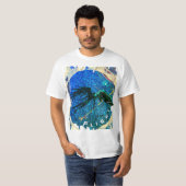 T-shirt Chiffre à ailes foncées volant à travers l'espace (Devant entier)