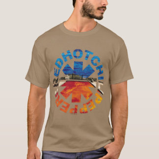 T-shirt chiot jouant avec des balles sur le sol red hot ch