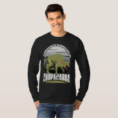 T-shirt Chupacabra Intimidating Goats In The Americas Sinc (Devant entier)