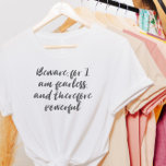 T-shirt Citation de femme sans peur dans la typographie de<br><div class="desc">Citation Frankenstein de la femme sans peur et puissante dans la typographie de script moderne T-shirt</div>
