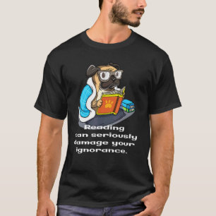 T-shirt Citation de lecture avec un mignon chien carlin li