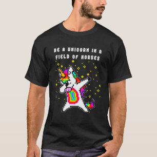 T-shirt Citation de licorne mignonne Sois une licorne pas