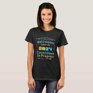 T-shirt classe de retraite de 2024 compte à rebours en cou