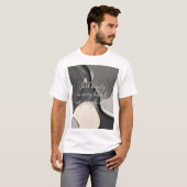 T-shirt classique en graphisme abstrait (Devant entier)